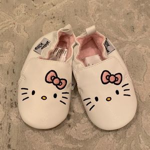 BNWT Hello Kitty Toddler Shoes/Slippers Size 4-5